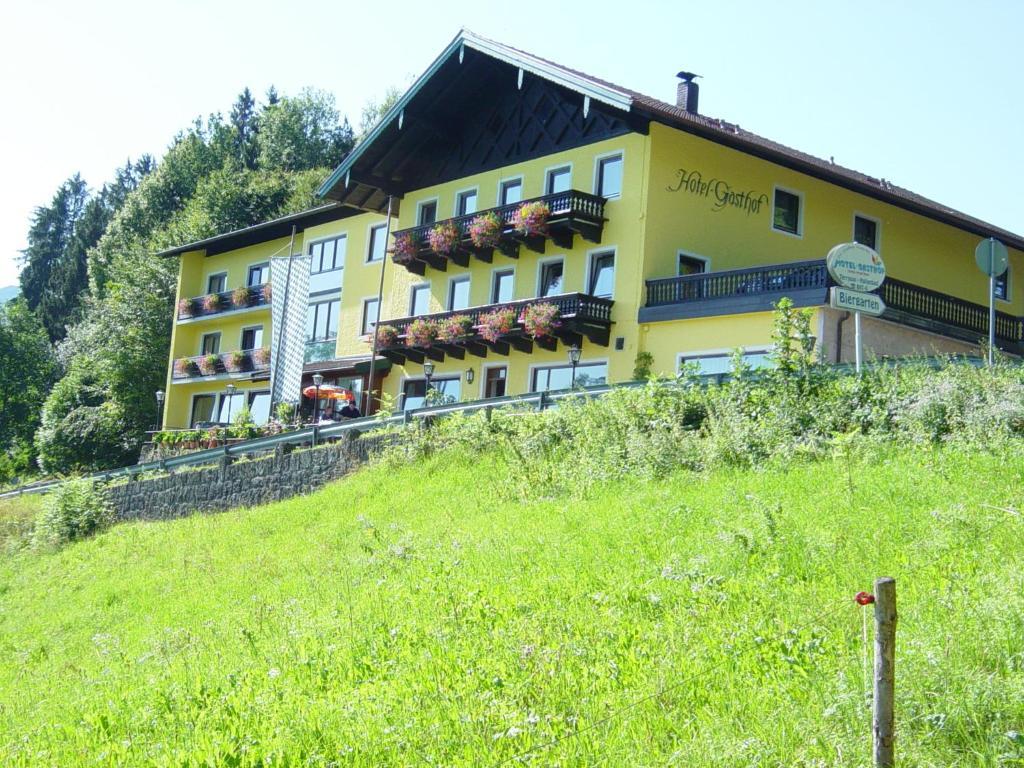 Hotel Zur Schonen Aussicht Ubersee Bagian luar foto